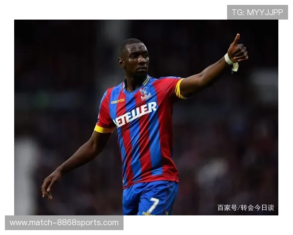 足球球星背后的励志旋律与成长轨迹探秘